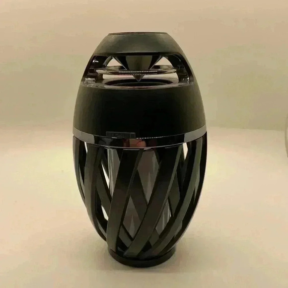 DiKaou LED Flame Atmosphere Lamp Wireless Speaker, new without box - Picture 4 of 4